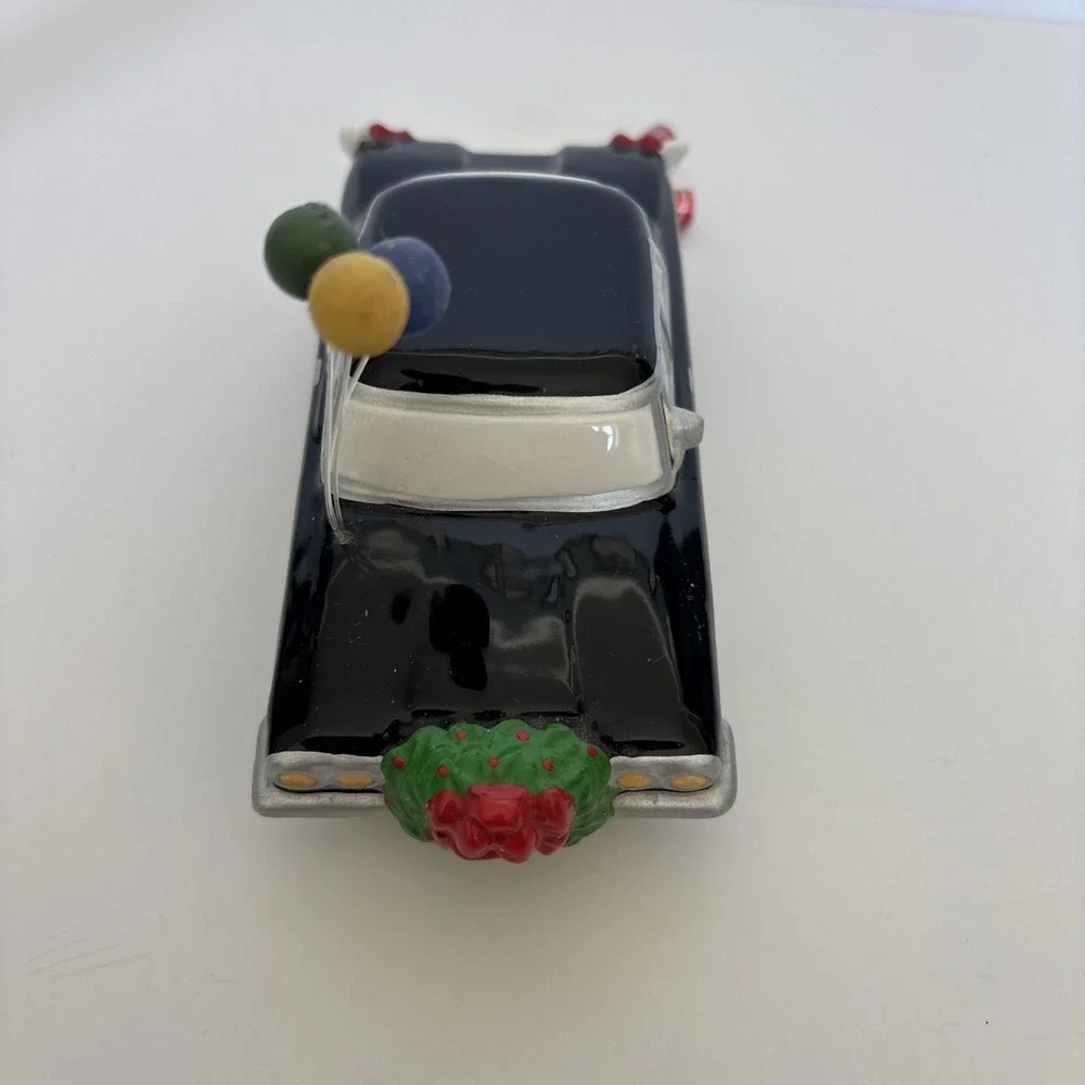 Department 56 Snow Village Just Married Set of 2 Porcelain Village Accessories - Picture 8 of 16